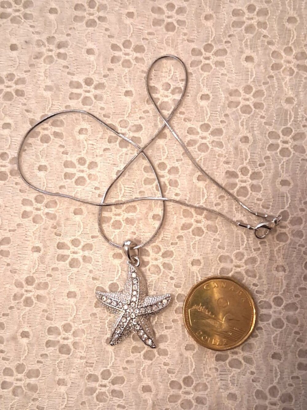 Vintage Artistic Starfish Pendant White Austrian Crystal Silver-Plated Necklace - Picture 4 of 10